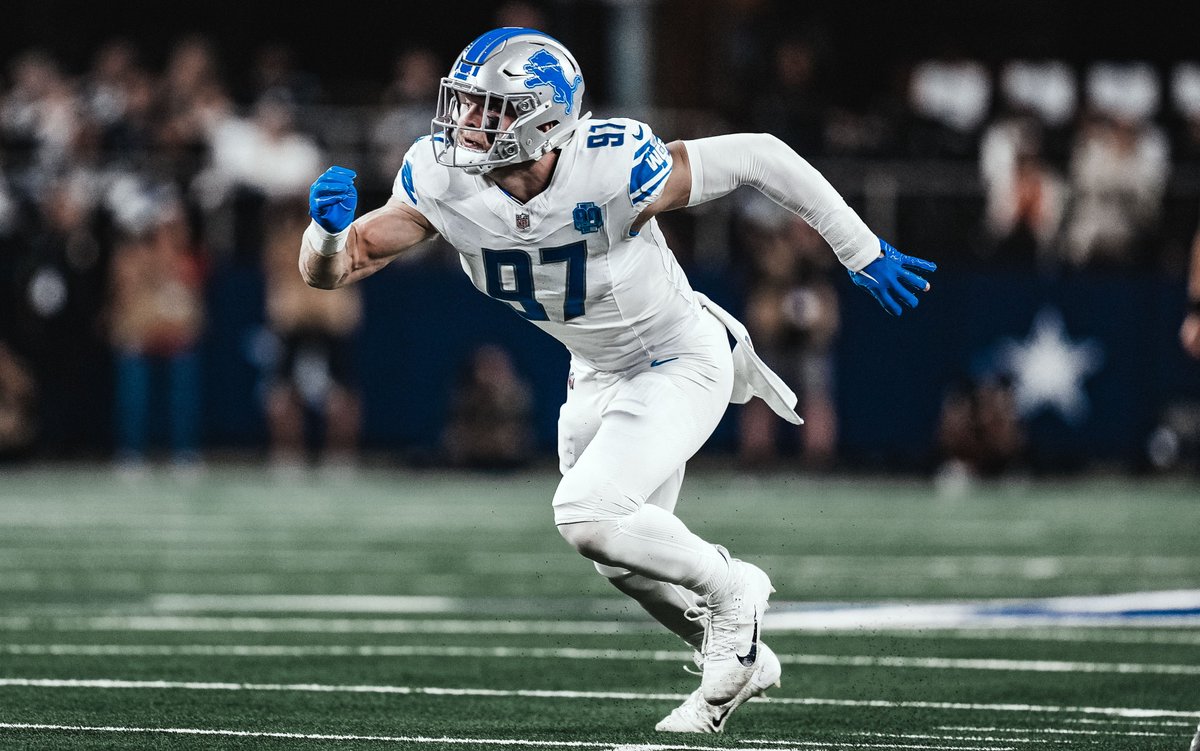 .@Lions DL @aidanhutch97 has produced his 4th-career 2.0-sack game, tied with Ezekiel Ansah for the most multi-sack games any Lions player has logged through two-career seasons. #OnePride