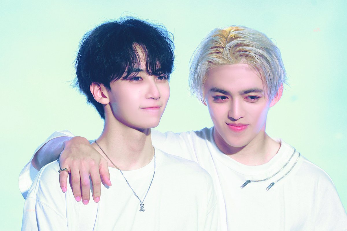 angelzip1004's tweet photo. #정한 #ジョンハン #JEONGHAN #에스쿱스 #SCOUPS #세븐틴 https://t.co/ip2Js05SdM
