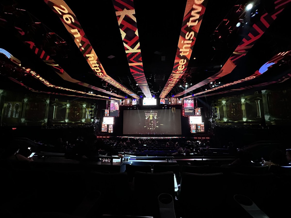 AmithArtham's tweet photo. #CrissAngelLive #wohoo amazing!!! https://t.co/0xALdguJ3y