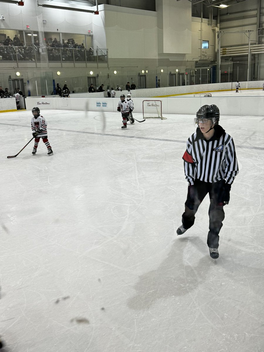 We couldn’t do it without our volunteers! Thank you to everyone who donated their time and energy to make the #confedchristmas tournament a success!