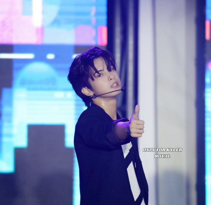 231104 서울랜드
 
카일러씨 잘생기는걸 축하드려요 🤍🖤

HAPPY NEW YEAR 🎊 
내년에 많이 봅시다 🤙

#호라이즌 #카일러 
#HORI7ON #KYLER