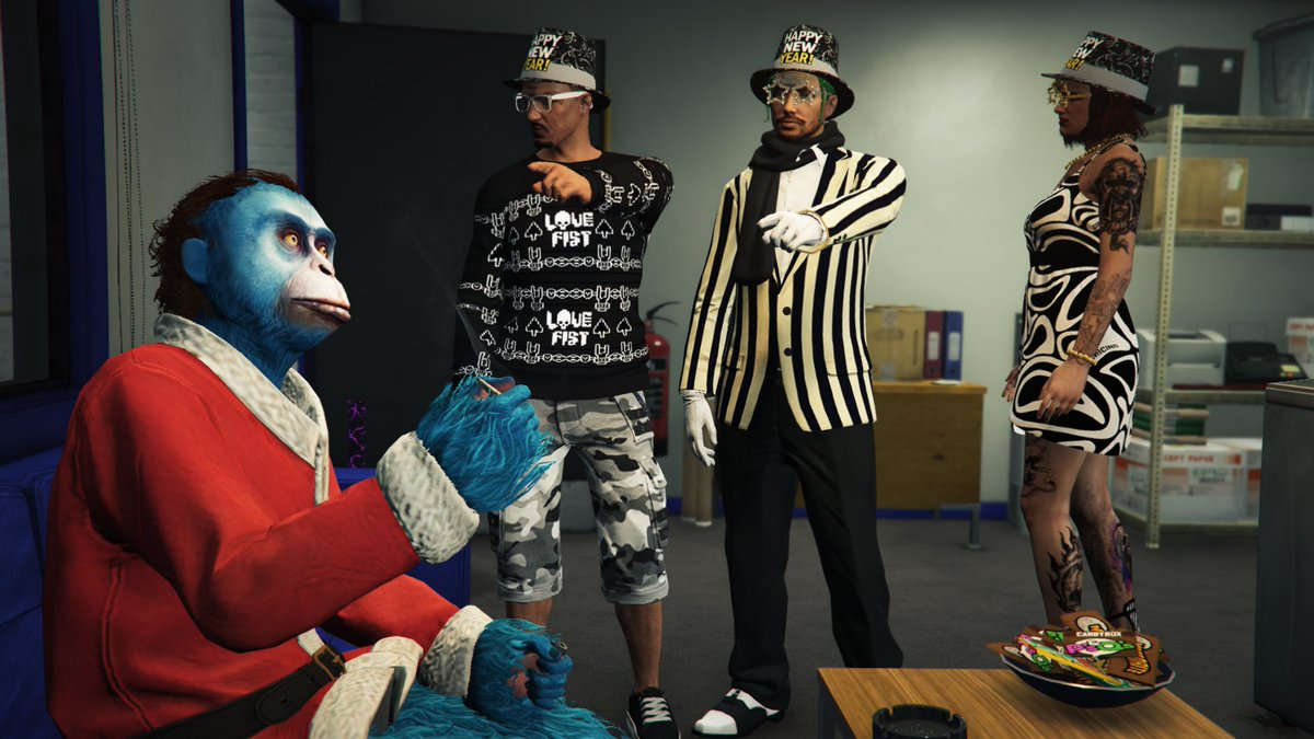 CaPn_bOnEs's tweet photo. year end #iGTA shenanigans...
#GTAOnline https://t.co/TPY8JmpmB6