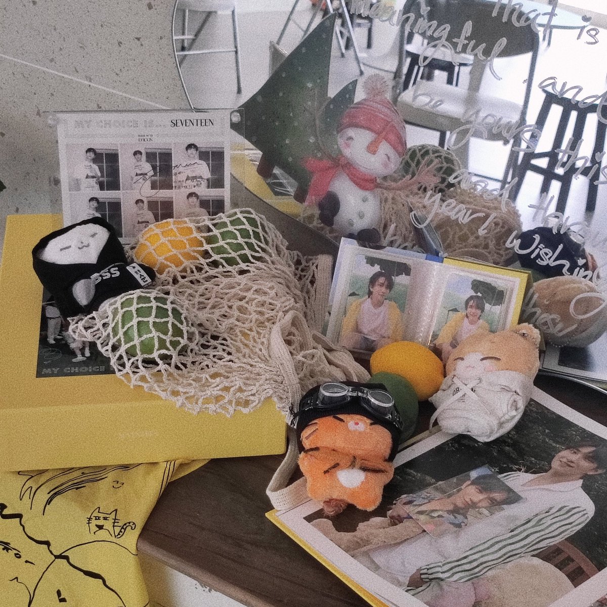 straw_benggg's tweet photo. take my three babies🐯🐯🐹 to #ScentsOfShua @SHUAtelier_MY 
#슈아_태어나줘서_고맙다고_안아주고싶어 
#YoshiYoshiSHUADay https://t.co/xjkyJI12YO