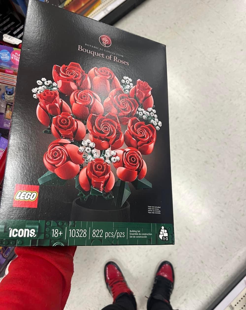 Ramo de rosas. LEGO 10328