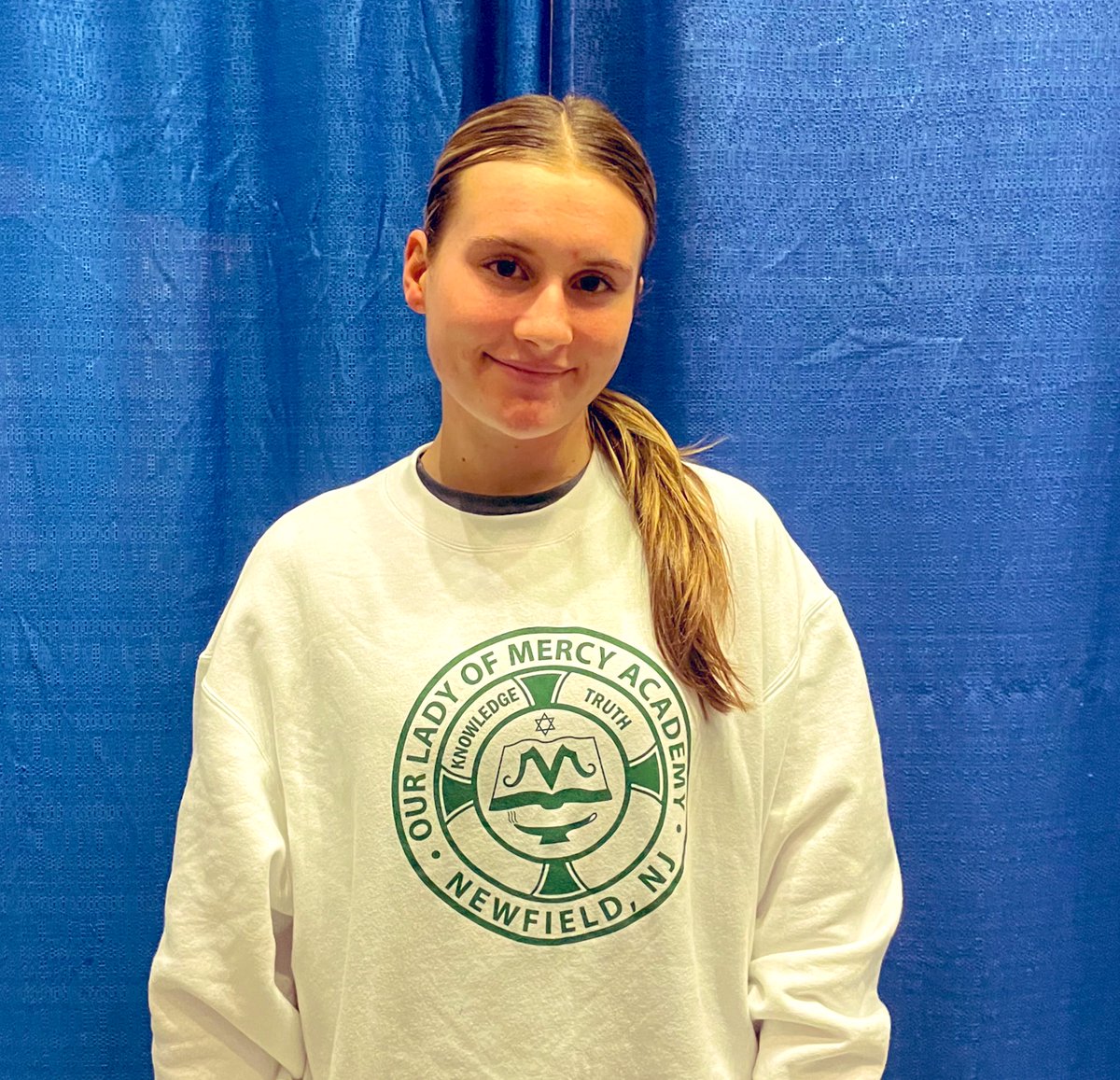EJayArrow's tweet photo. ✍🏼2024 5’6” G Madelynn Bernhardt (@madbernhardt) (@OLMA_basketball) was locked in from start to finish. Fiery competitor who plays w/ a ton of physicality. Aggressive jumping in the lane to cut off passes &amp; force t/o. Quick first step off the bounce.

#BBClassic https://t.co/VtKRsCteOH