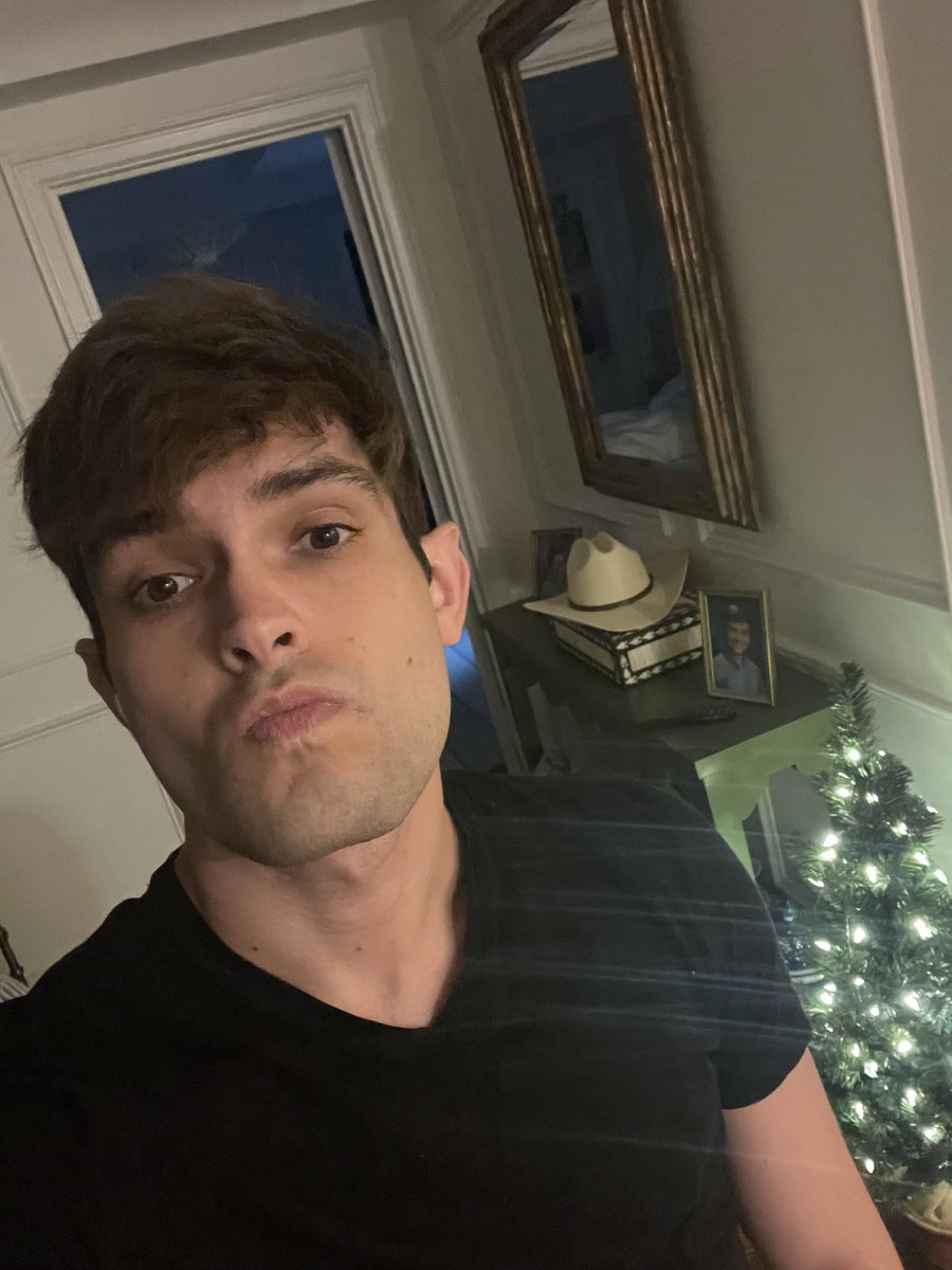Peter Twinklage tweet media