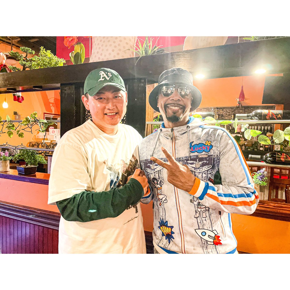 Master2Monster's tweet photo. ここからは「DJ Tom's Non-Stop Monster Mix」のコーナー「モンスターJr.」DJトムがDJ MIXを披露🎧(✧д✧)🔥

22時台も沢山のツイートおなしゃす‼️🎧(✧д✧)🔥

このアカウントで曲目を呟いていきます⏩ @ToMsJookJoint

#Monster761 #DJデイル #DJトム #MIDFM761 #洋楽専門番組 https://t.co/aF26D9EarZ