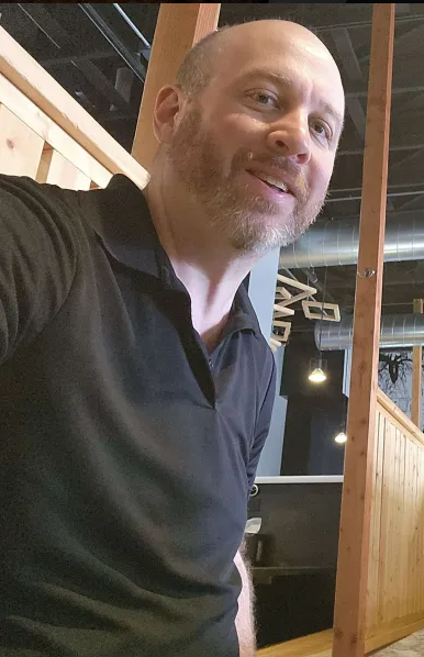 Bame1Twitch's tweet photo. 2023 was my best year ever.
*Lost my 107th pound
*Got Twitch Partner
*BameCon at OWLGF and met 200+ Amazing OW fam
*Felt small at TwitchCon Vegas LUL
*Hung at Vegas in May with 4 of my Mods
*Started Gardening and Biking in the summer.
2024 is my Social year, what should I do? https://t.co/1uIJU55fE0