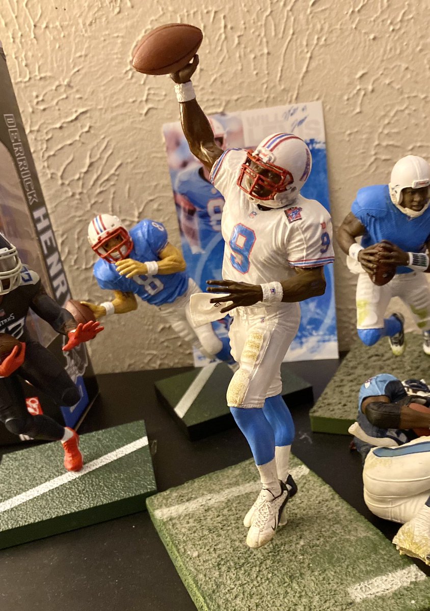 AllTitans22's tweet photo. Still have to draw out the stripes for the pants but decided to add the 1997 Inaugural Tennessee Oilers patch. #Titans #Mac9 #TennesseeOilers https://t.co/53vHmg2hVS