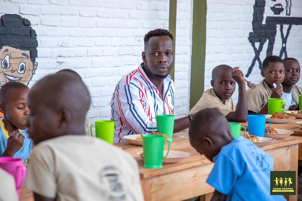 andikamagazine's tweet image. #Flashback2023

When the young takes the lead to empower the youth 

Hugues Hardy Ruremesha is a young Burundian building his community through the youth. He is the founder and chief executive officer of Jeunesse au Service d’un Burundi Meilleur JSBM Nanje Nobaho @JSBM_Burundi…