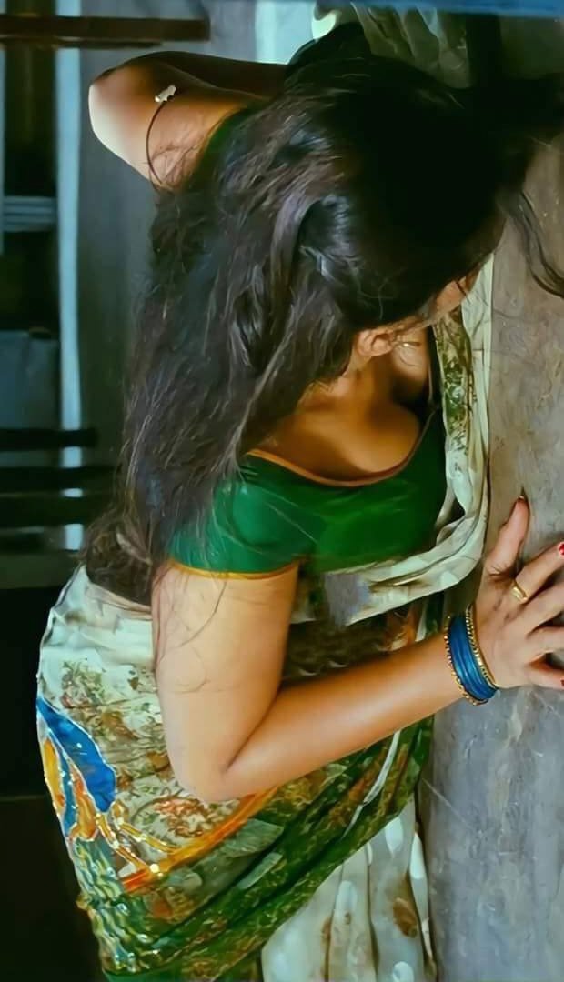 GCpbK_SaAAE9dkY?format=jpg&name=medium