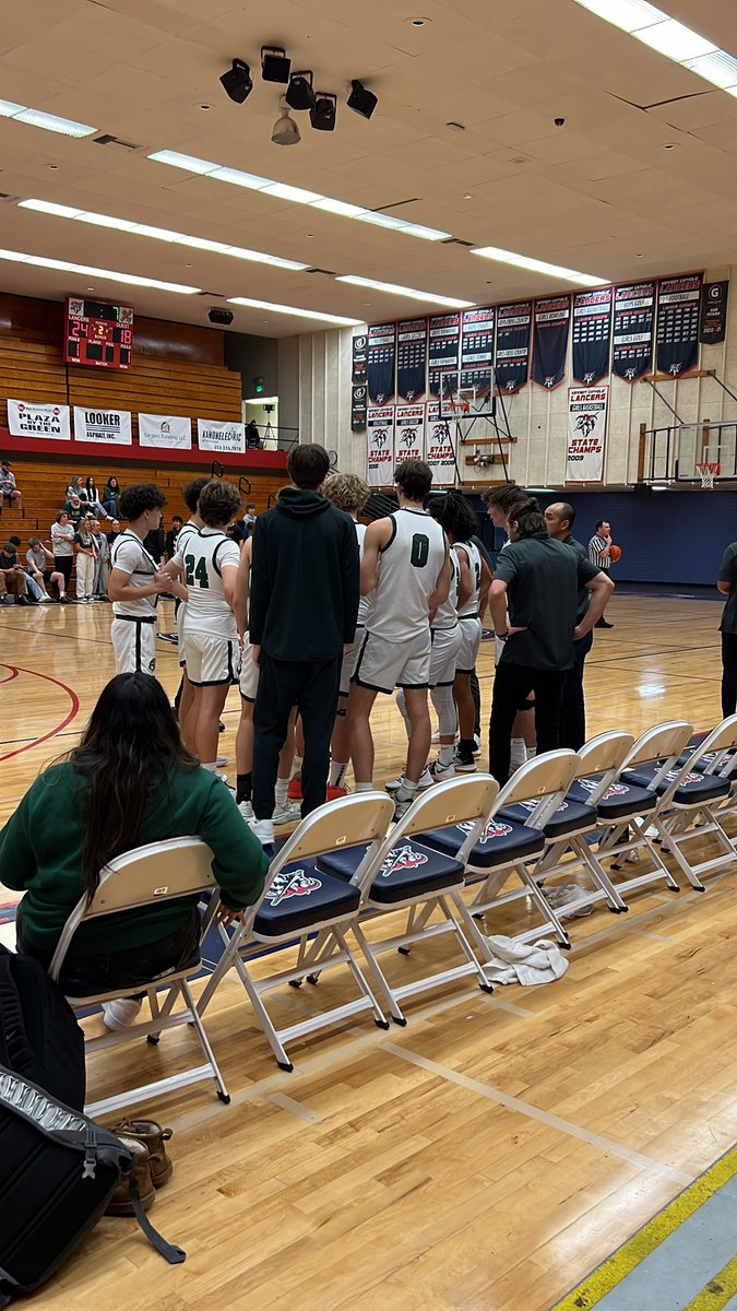 jastewart75's tweet photo. @HMJacksonHS Jackson has taken the lead 24-18 4:35 left in second quarter. https://t.co/6esBXq2yuL