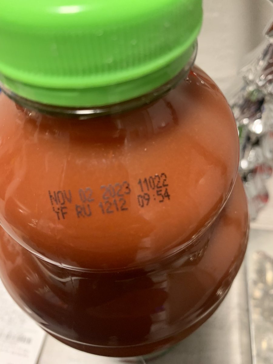 AC_Stone_'s tweet photo. just bought this at @ShopprsDrugMart.  It’s Dec 30!!! I know they price gouge but selling 8 week old juice!! #shoppers #wtf https://t.co/7RfpFGISJC