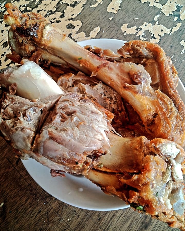 AjTan023's tweet photo. C R I S P Y  P A T A! 🤤 https://t.co/uW51v2vIjj