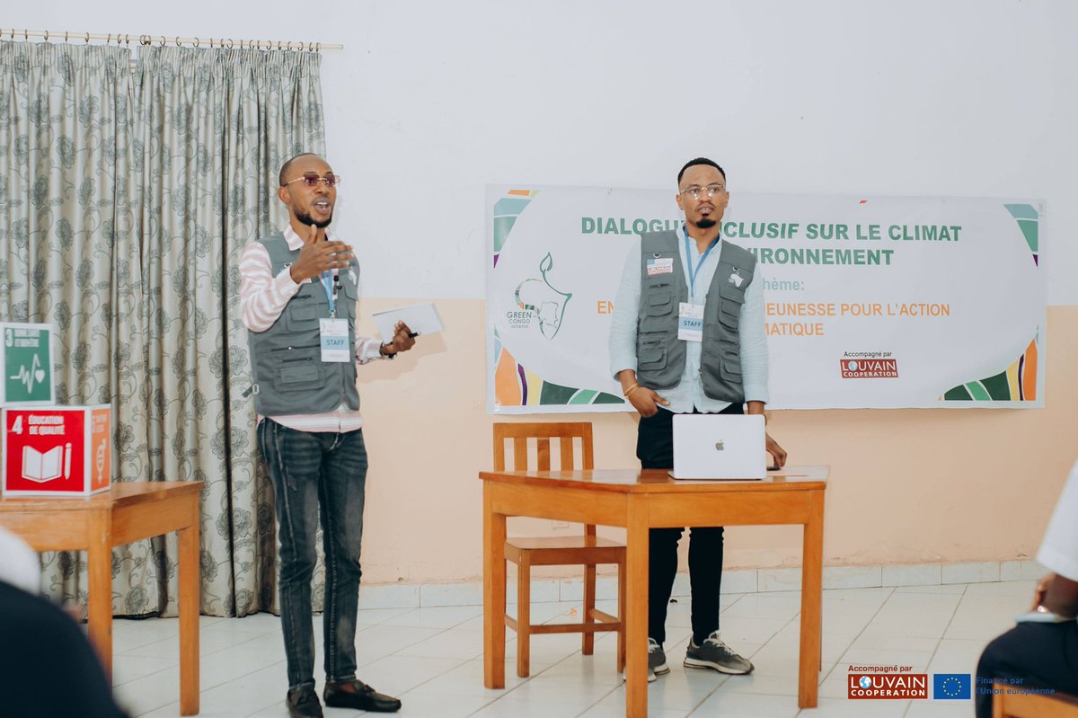 Dialogues inclusifs des jeunes écoliers sur le changement climatique à Goma RDC. Un projet de <a href="/GreenCongoInit1/">Green Congo Initiative</a> financé par <a href="/UEenRDC/">UE en RDC🇪🇺</a> et accompagné par @LouvainCoo.
Nous sommes fier de former et informer les plus jeunes sur la question climatique. Dec.2023.