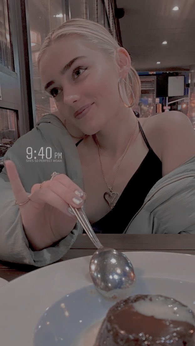 SolisLuceat's tweet photo. what  your  camera  roll  would  look  like  if  aj  was  your  girlfriend .ᐟ https://t.co/xsU6yH72p6