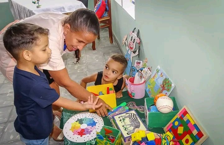 RemonLastr17545's tweet photo. Se inaugura en #ProvinciaGranma un nuevo círculo infantil en el municipio Jiguaní para continuar la respuesta de solicitudes a madres trabajadoras y estudiantes #EducaciónGranma #65Aniversario @Abe https://t.co/PN9GiLZ4Lf