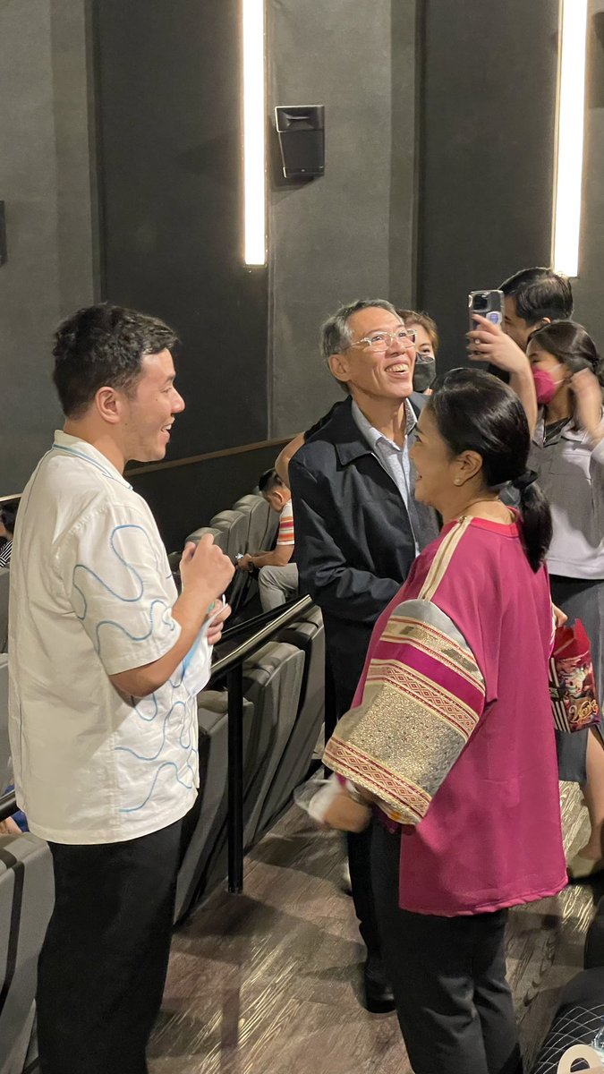 ChelDiokno's tweet photo. Mini reunion at last night’s Angat Buhay Screening of @GOMBURZAFilm!

Thank you so much Atty. @lenirobredo and Sen. @kikopangilinan for supporting my son, @pepediokno’s film! Maraming salamat din sa lahat ng dumalo!

Showing pa rin po sa mga sinehan ang GOMBURZA! https://t.co/6kLcCfQcOV