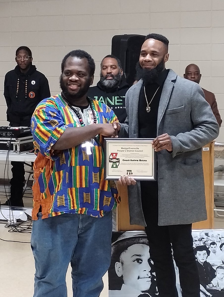 Man I bust my tail and sacrificed so much to try and help better young men and ladies in our community An its no way I could do this without  my players, coaches and those who actually helped me and <a href="/FredStewart50/">Frederick Stewart</a>  nights like this are for yall. Congratulations.. #IWillNotBreak