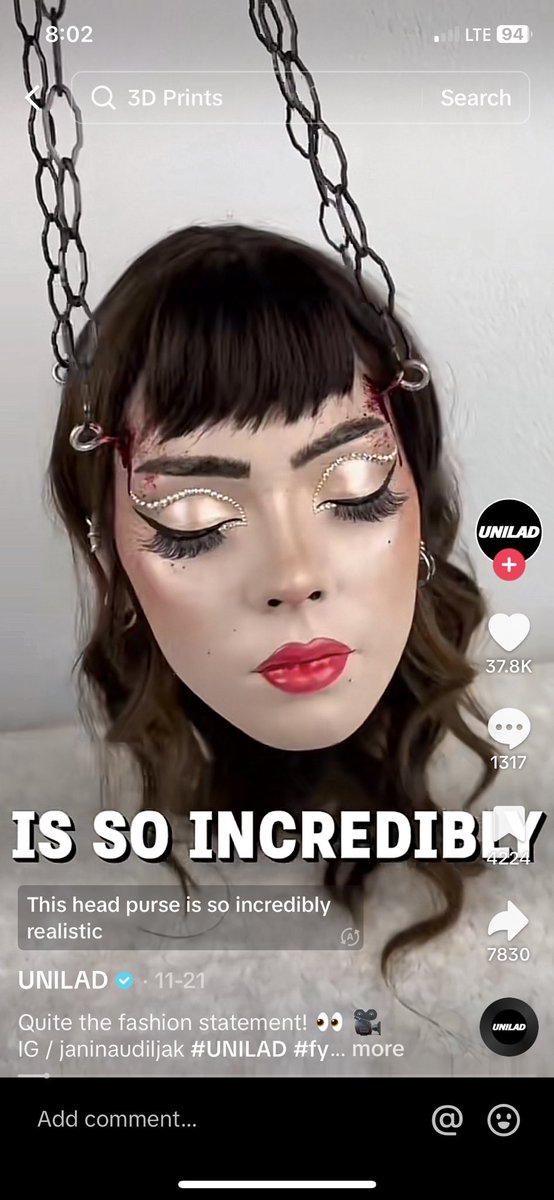 Hugos_Hotdogs's tweet photo. Doesn’t this look like @plazaaubrey but the woman who created it says it’s her own face  idk 🤷🏻‍♂️   #plazaaubrey #headbag #celebheadbag https://t.co/hssYyqLkAU