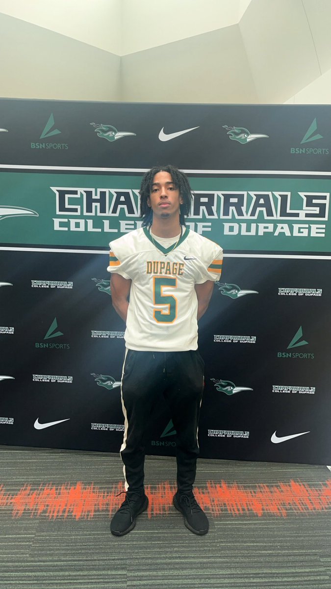 JayEvansDB's tweet photo. Had a great visit at @Dupage_Football wanna thank @FBCoach_Rahn for the invite and the coaching staff for explaining more about the program! https://t.co/DyiOzpxzgw