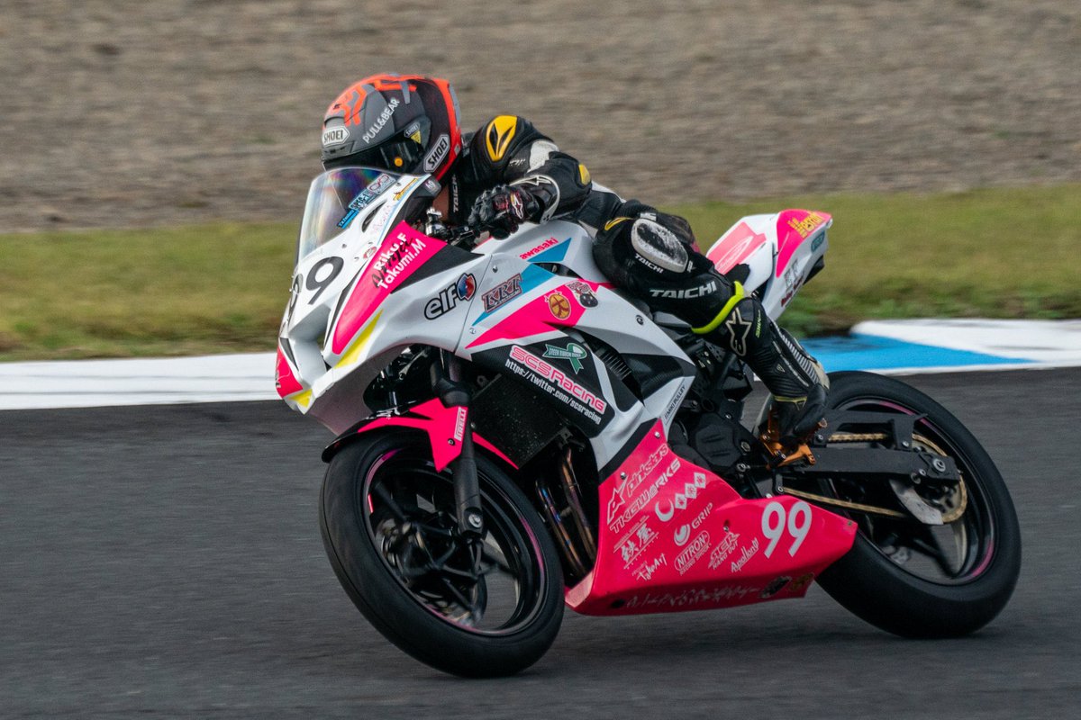 scsracing's tweet photo. もてぎロードレース選手権
第4戦
NEO STANDARD
NEO STANDARD Ninjaクラス
SCS RACING+KRT
予選 12位(クラス3位)
決勝 クラス3位
#SCSRacing
#KRT
#もてぎロードレース選手権
#もてロー
#NEOSTANDARD
#ネオスタ
#Ninja250 https://t.co/t5lwIe6Syj