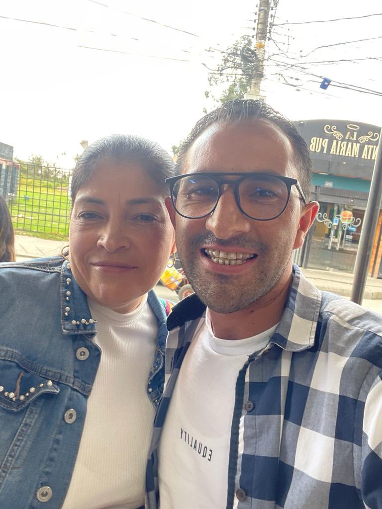 mendivelsofabi1's tweet photo. 🇨🇴♥️🇨🇴 Con #Amor por #Madrid 🇨🇴♥️🇨🇴
#Cundinamarca 🇨🇴♥️🇨🇴
@Carloschavezmo #Madrid #Cundinamarca @seguidores @destacar https://t.co/sxKKt4fVkj