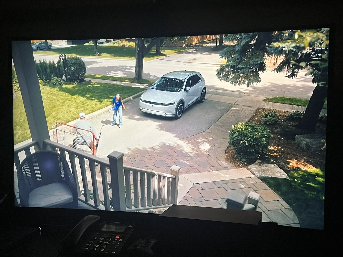 expomick's tweet photo. I LOVE the Skydiggers’ song on this Hyundai TV commercial.  #Skydiggers https://t.co/Jb7NjzQ3AJ