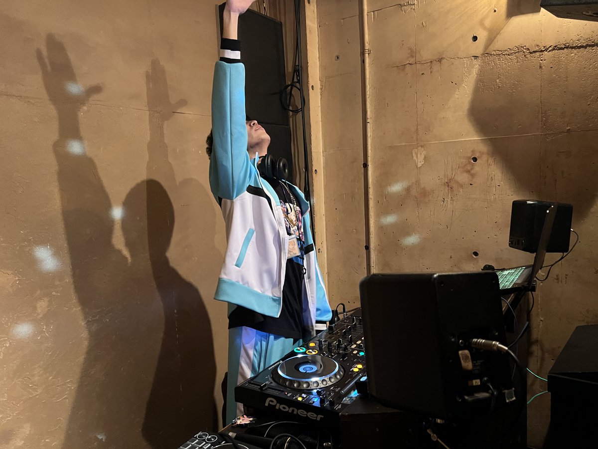 djwesti8's tweet photo. 2023年四大楽しかったイベントといえば
#HAPI_MO、#imas_DestinationZ、#ハイリベ、#��城夜祭 。 https://t.co/QbslbPG0gU