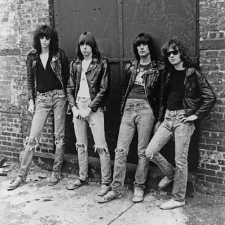 MEGALMODAS's tweet photo. The #music I #love in my #SpotifyPlaylist https://t.co/CniJcgXbpi w/#saddolls_official #iwfyls #girls @Mortiis @RamonesOfficial @RSprachrohr @MEGALMODAS #maletearsmusic #breatheout #daemongrey #luckyluckywav
#sent me #your music https://t.co/YluQ9kutCw https://t.co/v6VKFF2Ri3 https://t.co/1QJ5CsPMbr