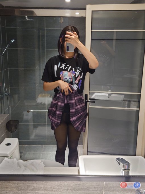 烧货的嗨丝跨年夜 #伪娘 #女装子 #男の娘 #黑丝 #crossdress #sissy https://t.co/Jk0gK0Y5bo<a href="/tag/%E4%BC%AA%E5%A8%98"class="tags">#伪娘</a><a href="/tag/%E5%A5%B3%E8%A3%85%E5%AD%90"class="tags">#女装子</a><a href="/tag/%E7%94%B7%E3%81%AE%E5%A8%98"class="tags">#男の娘</a><a href="/tag/%E9%BB%91%E4%B8%9D"class="tags">#黑丝</a><a href="/tag/crossdress"class="tags">#crossdress</a><a href="/tag/sissy"class="tags">#sissy</a>