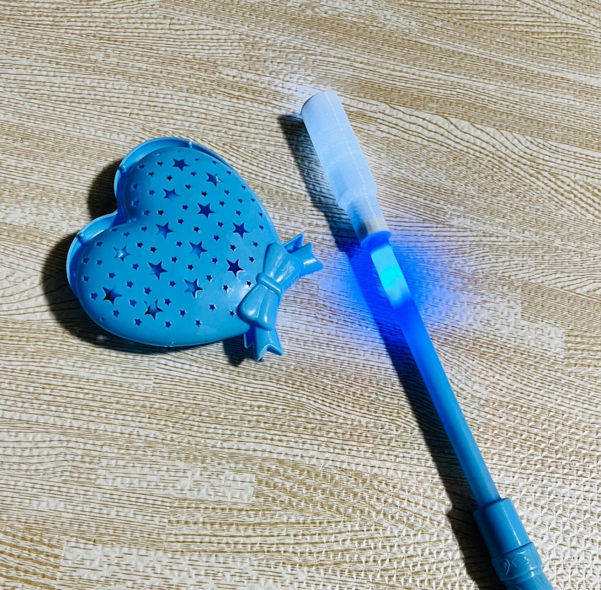 先っちょが折れたので、 #3Dプリンター でとりあえず先っちょを保護するカバーを作った。 元の形に戻すのは難易度が高そうなので、独自の形にしていくつもり