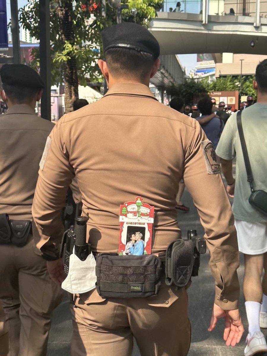 อันนี้ตำรวจยึดของกลางหรือตำรวจเป็นหนุ่มวาย