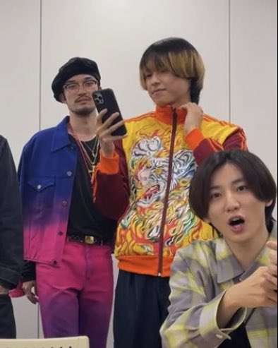 【希少パープル、短丈トラックジャケット】NIKEジャージ刺繍ロゴ古着松村北斗 memo 松村北斗 231231 インスタライブ 私服 トラックジャケット