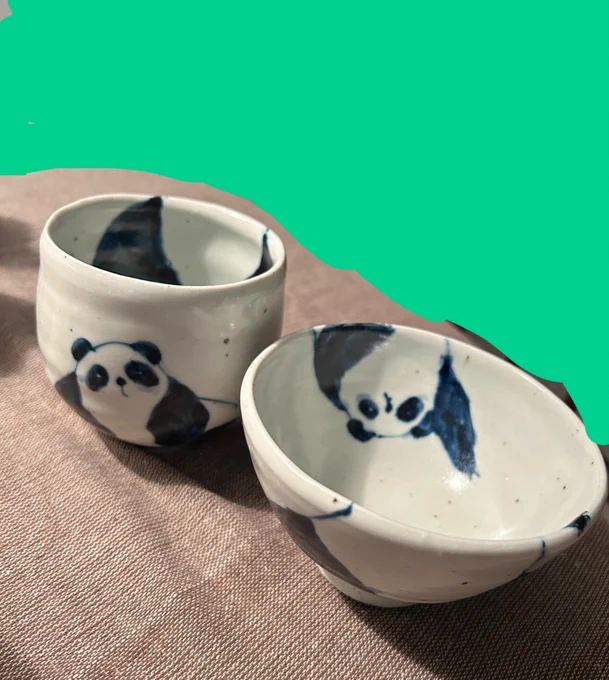 パンダの茶碗と湯呑みを 買ってくれてた実家は最高やで