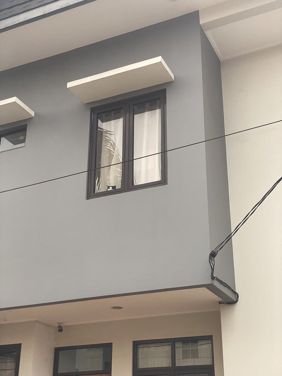 oreogemay's tweet photo. bayangin aja pulang kuliah, trus liat ginian di jendela kamar, APA GA GEMAAASHHH GA SABAR PENGEN MASUK MAU PELUUUKK AKXHWPNXKWBSKW😮‍💨😮‍💨🤧🤧🤧🫶🏻🫶🏻🫶🏻🩷🩷💘💘💖💞💓💗 https://t.co/HwO1jZrTda