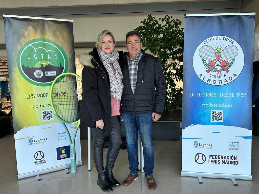 Qué bonita manera para despedir este gran 2023! 🎉
En la mañana de ayer disfrutamos otro año más de la fiesta solidaria de Legatenis.

Dar las gracias a todos los jugadores, familiares, técnicos, directiva, ayuntamiento y patrocinadores por hacerlo posible.

Vamos a por el 2024!