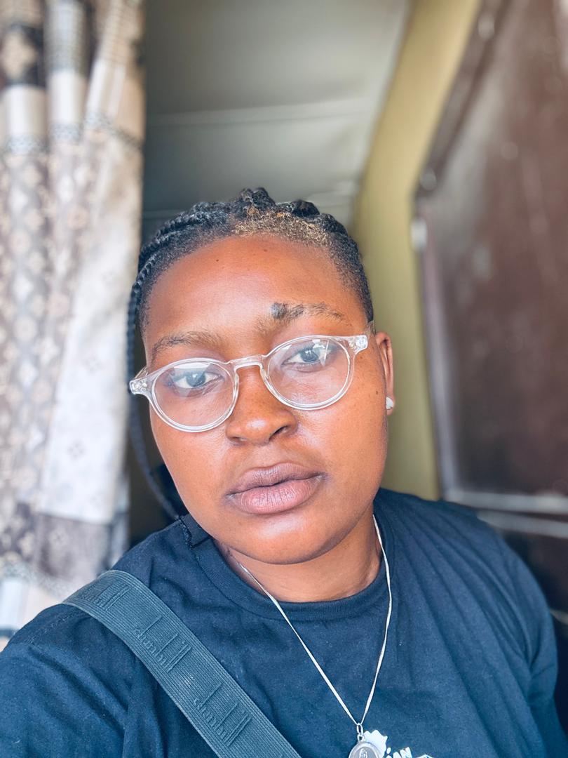 sex_toy_guru's tweet image. 🏳‍⚧🏳‍⚧🏳‍⚧

#nonbinarytrans #queerandnigerian #gay #enby