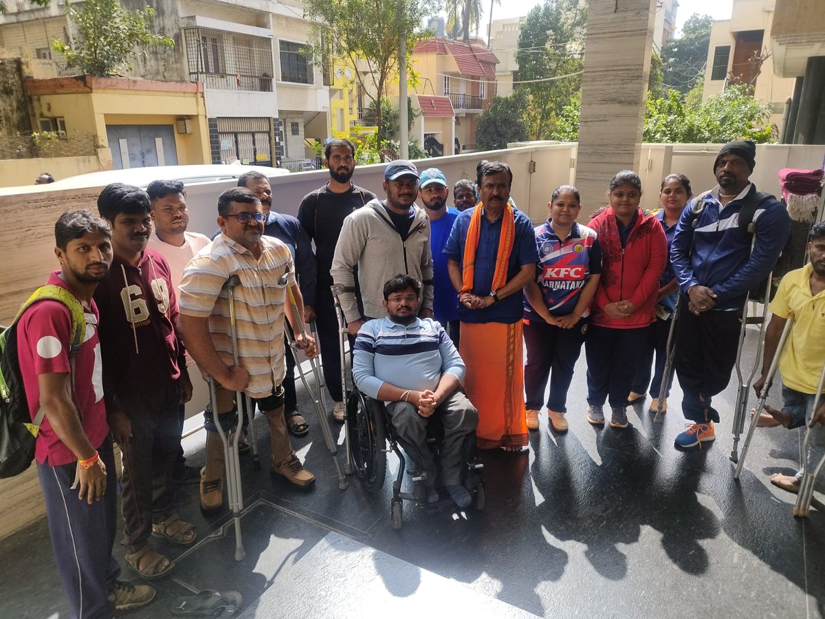 myithri's tweet photo. Today players from Karnataka wheelchair cricket, physical challenged standing and Deaf Cricket team met with @ckramamurthy Sir and recieved complete support in making Shalini Ground more accessible for people with disability and help development of sports.
#disabilityinclusion https://t.co/kxQFsWE07S