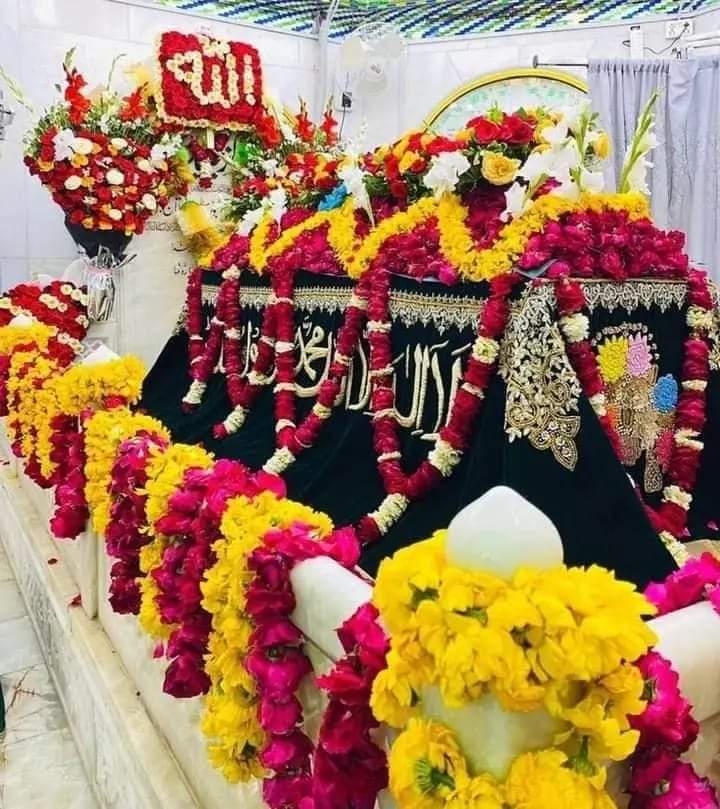 TeamYoungstr's tweet image. مولا حسن کے شہزادے کی سخاوت کا عالم یہ ہے کہ جو بھی آتا ہے جھولی بھر کے جاتا ہے الحمدللہ بیٹے کی سخاوت کا عالم یہ ہے تو دادا کی سخاوت کا عالم کیا ہوگا سبحان اللہ ♥️🥀
 #DataDarbar