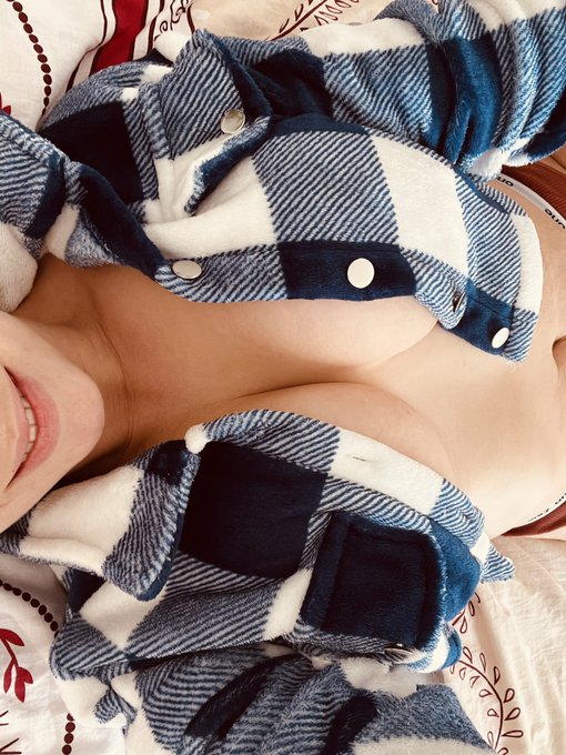 Bedtime! 😉 https://t.co/pvvalQeWxh<a href="/tag/top"class="tags"><span>#top</span></a><a href="/tag/smileforme"class="tags"><span>#smileforme</span></a>