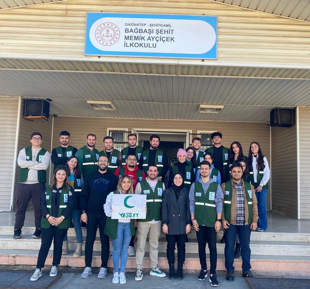 hkugencyesilay's tweet photo. BKY Ekibi💚 @1920yesilay @yesilaygantep @gencyesilayci @hkusks @TurkayDereli https://t.co/3FqaRhX24g