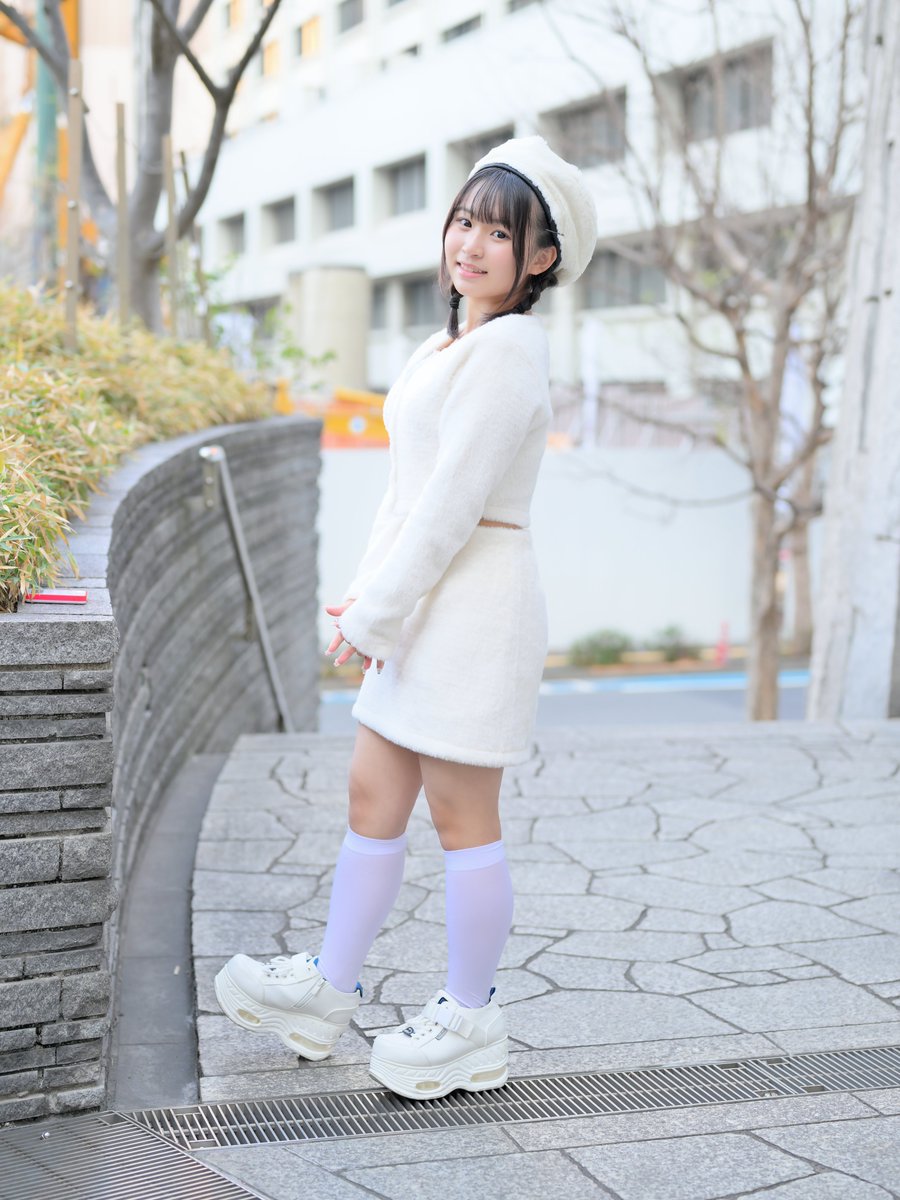 ke___han's tweet photo. 2023/12/24
輝光優さん (You♡Mee)

東京アイドル劇場
物販撮影

#輝光優 #ゆうゆ
#YouandMee #ゆーみー
#アイゲキ #よいお年を https://t.co/YgzqpEHqPL