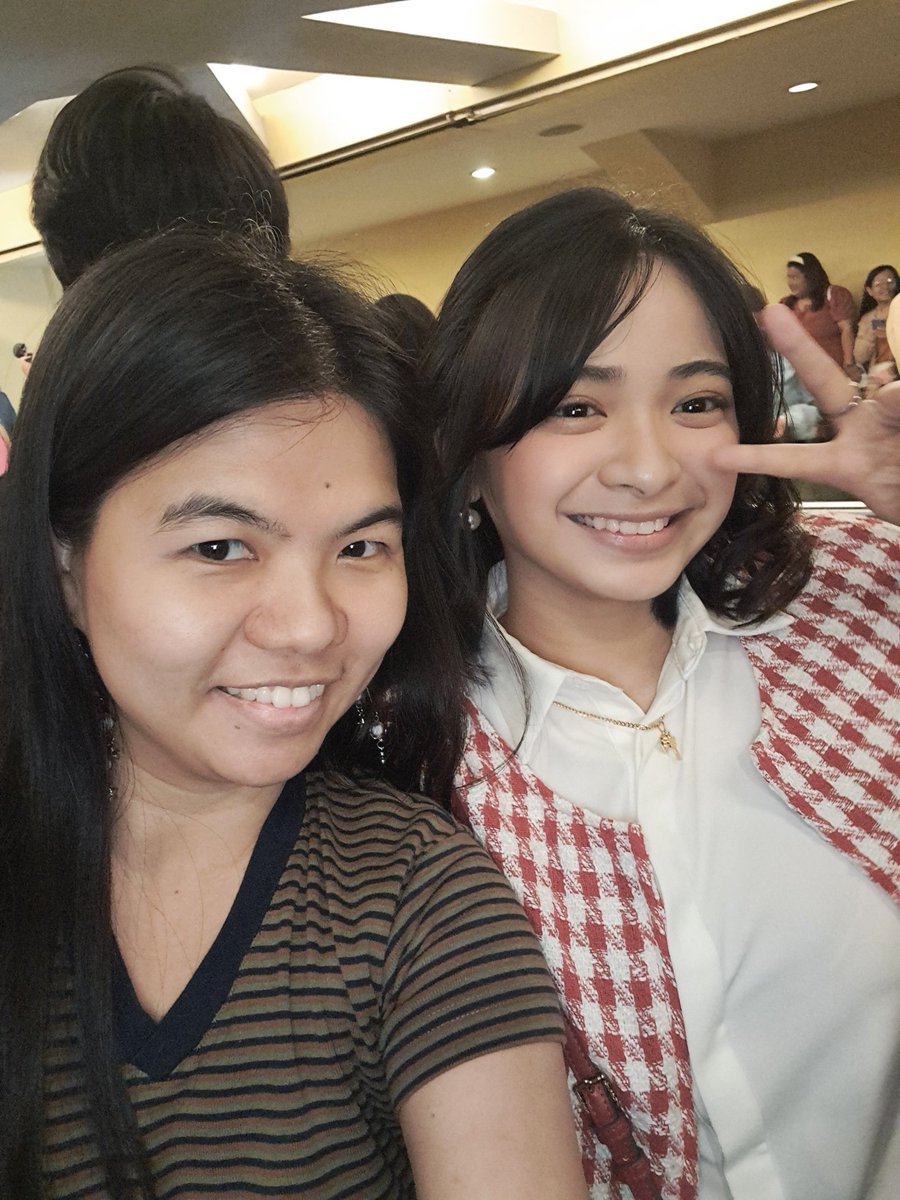 xandz34's tweet photo. With Vladia Jaja Disuanco 🤩
#Penduko #MMFF2023 #PendukoNowShowing #PendukoMMFF #PendukoMMFF2023 #PendukoPremiereNight #PendukoPremiere #CelebrityPhoto #celebrityguest  #mmff2023taranamakisaya 
📷  dec 22, 2023 @vladiaxdisuanco @kkristian08 https://t.co/xddeuUOwUS