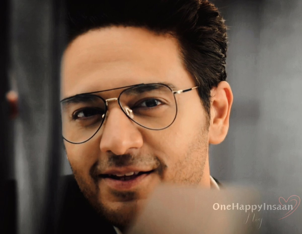 OneHappyInsaan's tweet photo. The eyes, that blurted out the tale of his love, devotion & gave hope to the world to fall in love at any age with anyone,
Are now kept concealed,
To not share his regret, broken hope & mistrust on love.
After all, every time he expressed, he only lost.
#AnujKapadia #Anupamaa
1/2 https://t.co/X5JPJumWPP