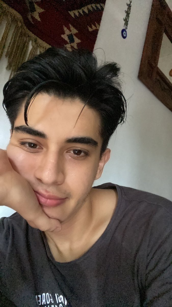 AymanAlatas's tweet photo. Menyesal waktu kecil kenapa ga nurut aja pas disuruh tidur siang 🥹 https://t.co/ABDLEabuVG