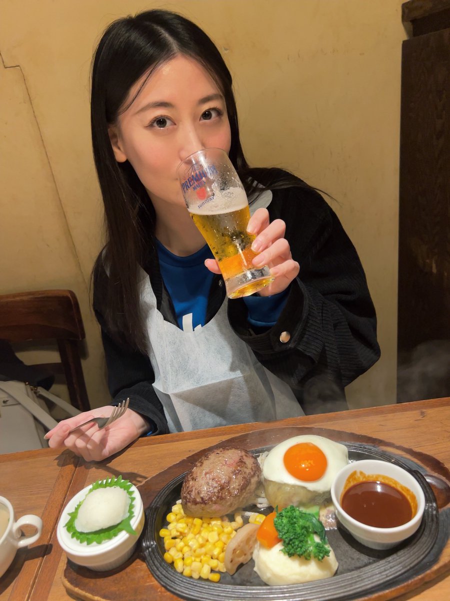 本年も、上西サンへの言葉では表しきれないほどたくさんの応援ありがとうございました。

およそ１年前に独立してからも、
舞台やイベント会場にお越しいただいたみなさま、
配信を見ていただいたみなさま、
グラビアやグッズを手にしていただいたみなさま、
プレゼントやお手紙をいただいたみなさま、