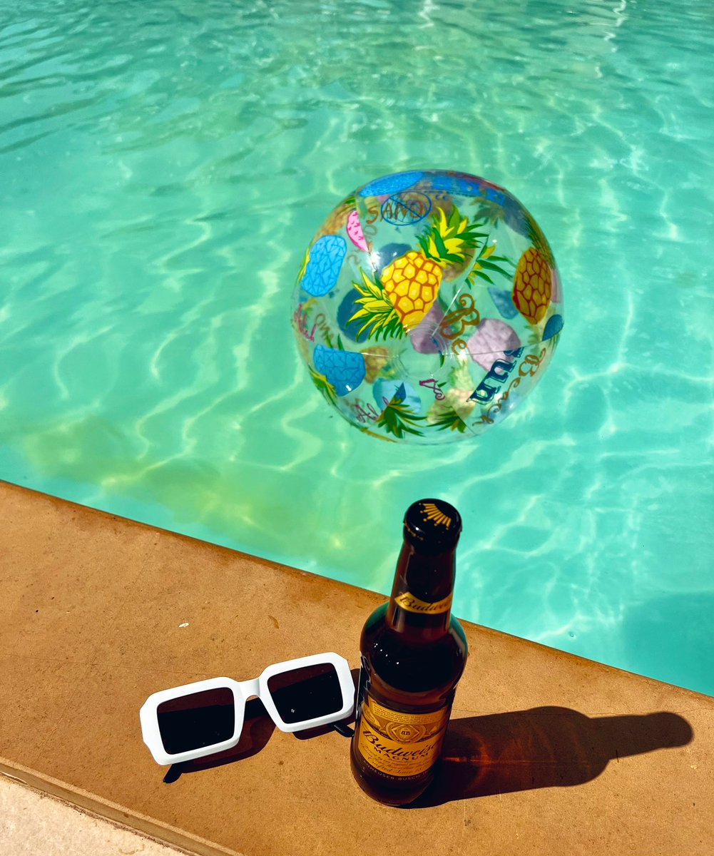 starting the last day of the year right

gm☀️🍺