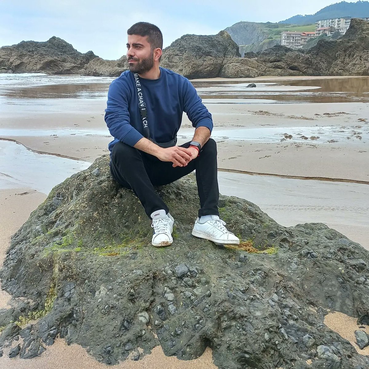 Rafaseguragil's tweet photo. GRACIAS 2023. Hoy Toca despedir  2023 un año lleno de nuevas experiencias, Nuevos retos y Cambios muy Positivos  y sobre  todo rodeado de la gente  Que quiero AFORTUNADO me siento .  , he descubierto  nuevos lugares , vamos un largo etcétera    En  RESUMEN  ByE 2023!! https://t.co/IM0HIAoeYy