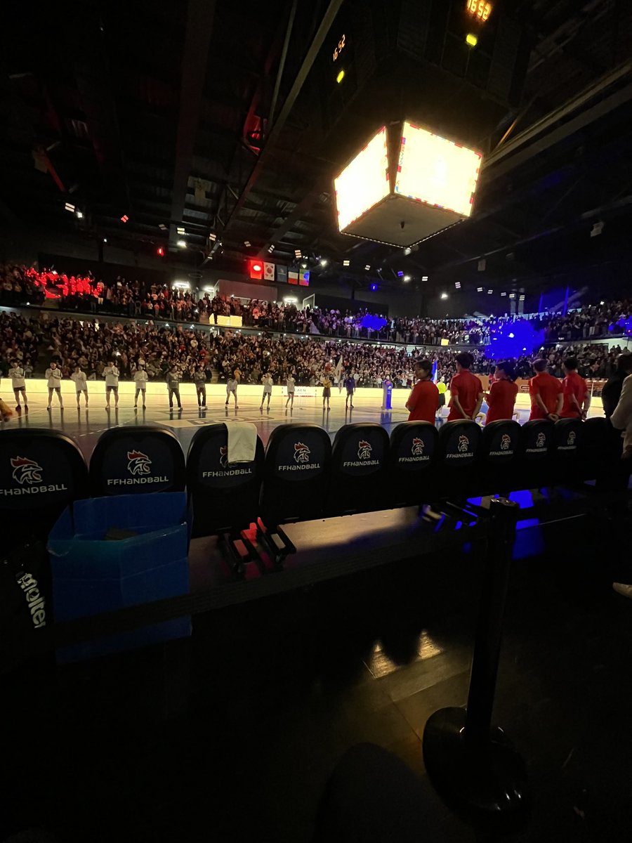 Looking back at 2023, a crazy work year for me: 

2* World Championship 🇲🇪🇰🇷
Olympic Qualification🥇
Asian Games🥈
HBL 🇸🇪
200+ travel days

Fortunate to have worked with many great athletes and coaches <a href="/IFKSkovdeHK/">IFK Skövde Handboll</a> <a href="/rukometnisavez/">Rukometni Savez Crne Gore</a> <a href="/Korea_Olympic/">대한체육회</a> <a href="/ZRoganovic/">Zoran Roganovic</a> #Sigge <a href="/eriklarholm/">Erik Larholm</a>